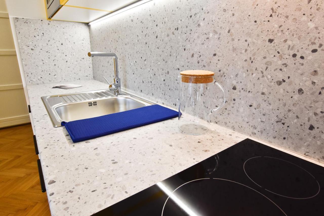 Zachar Apartman Шопрон Екстериор снимка