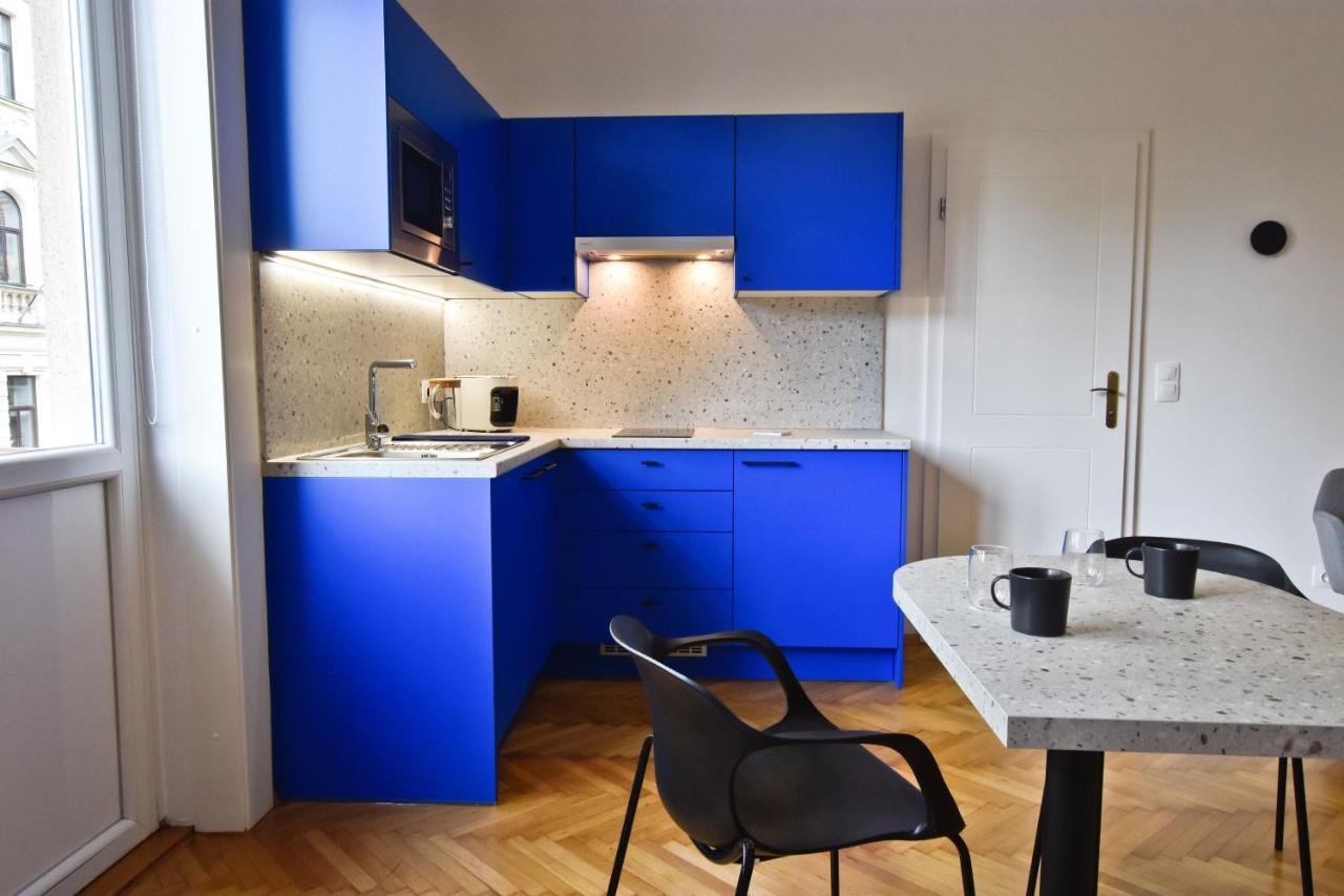 Zachar Apartman Шопрон Екстериор снимка